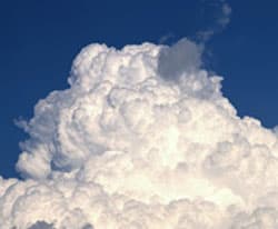 Illustration zum Wetterbegriff Gewittervorboten