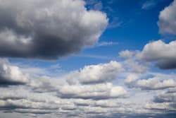 Illustration zum Wetterbegriff Hebungsvorgänge in der Troposphäre