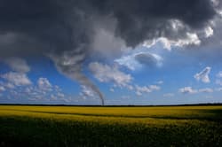 Illustration zum Wetterbegriff Luftwirbel