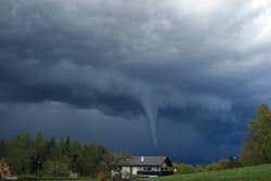 Illustration zum Wetterbegriff Unwetterwarnung