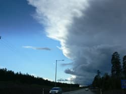 Illustration zum Wetterbegriff Wetterscheide