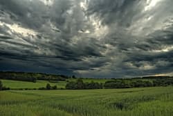 Illustration zum Wetterbegriff Zonale Tiefdruckrinne