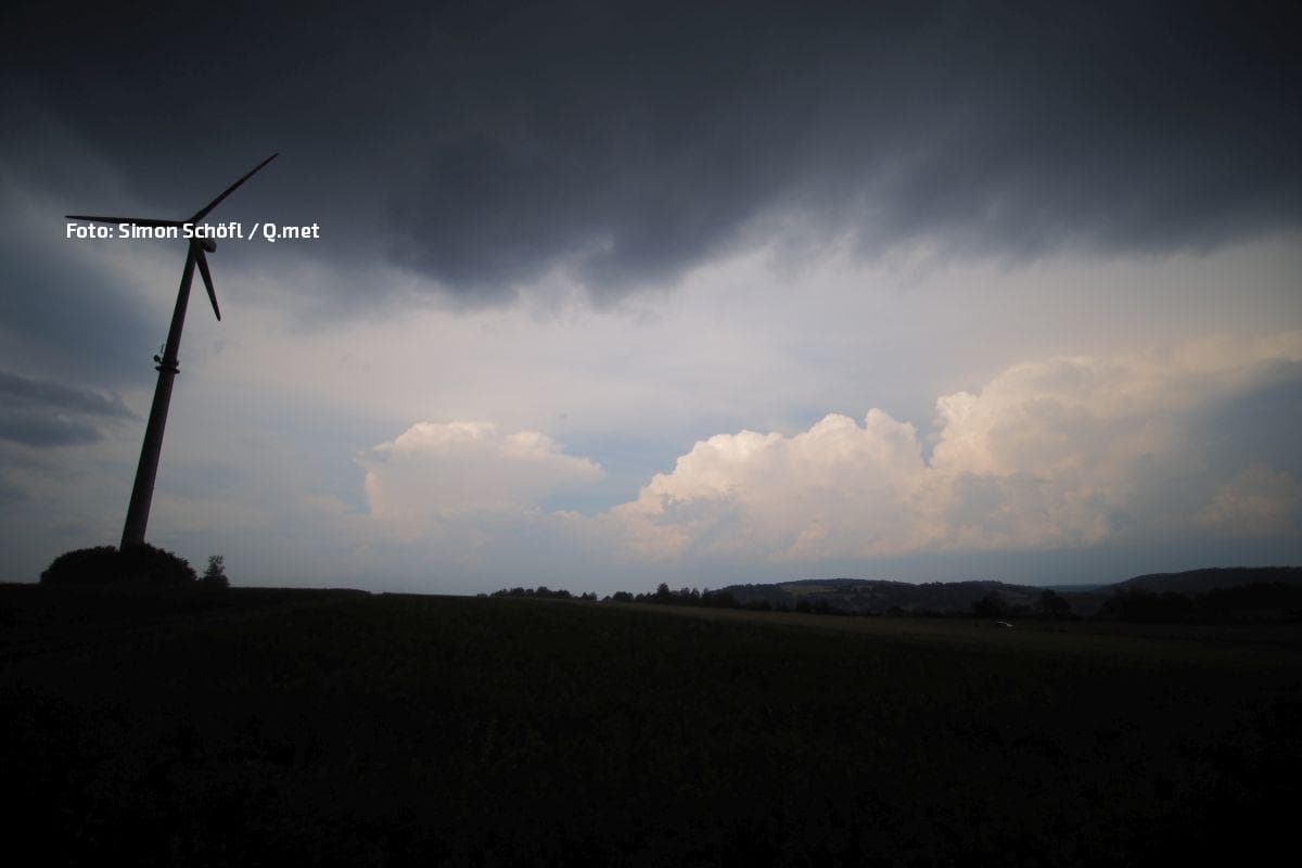 Erneut kräftige Gewitter im Süden und in der Mitte