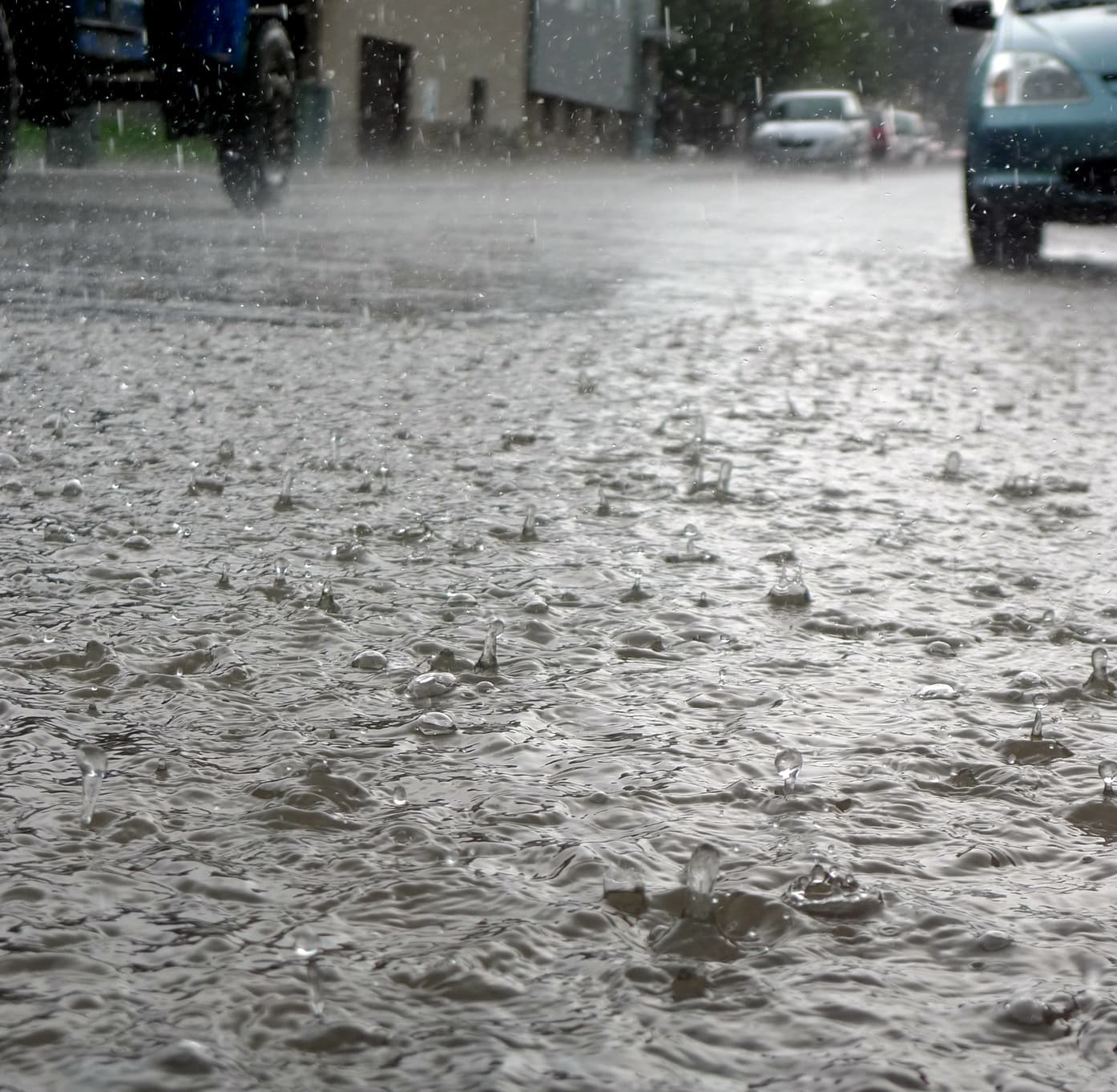 Im Osten Abkühlung, lokal kräftiger Regen