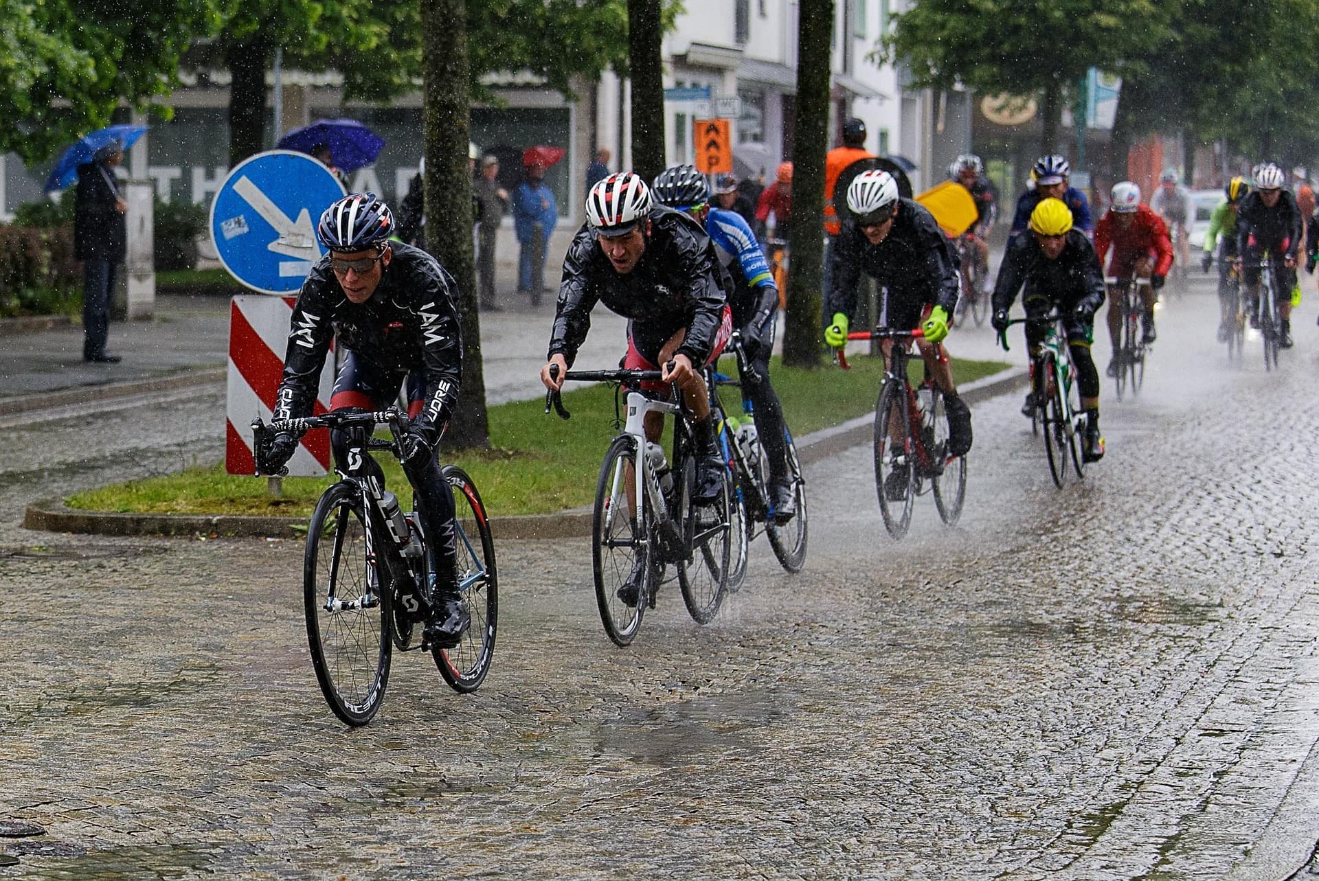 Wetter & Wetten: Wie Wetterbedingungen Sportereignisse beeinflussen